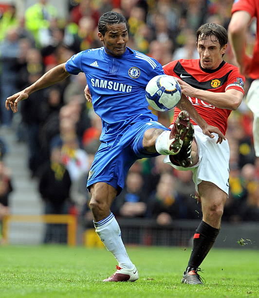 展现出其 展现出其